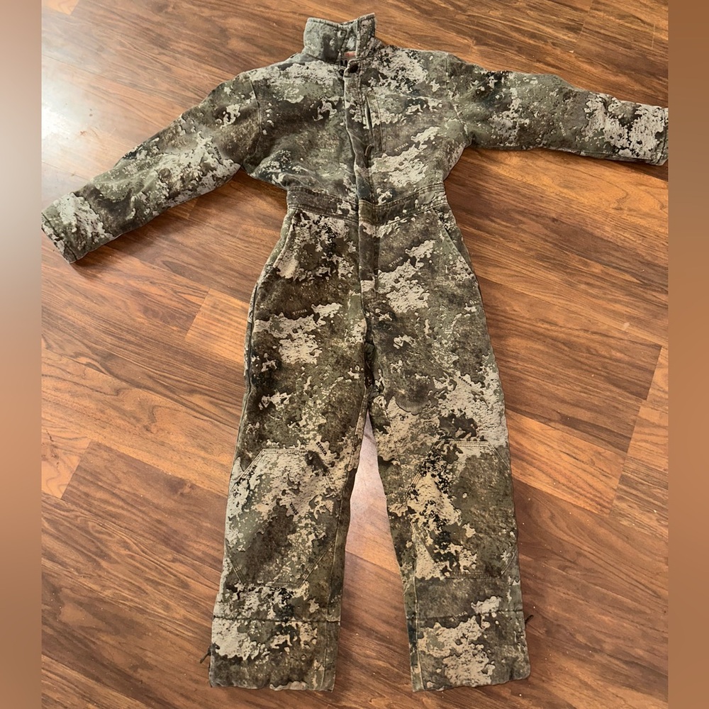 Youth camo coveralls size M